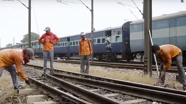 RRB Group D Admit Card 2018 out: 3 अक्टूबर की रेलवे ग्रुप डी भर्ती परीक्षा के एडमिट कार्ड जारी